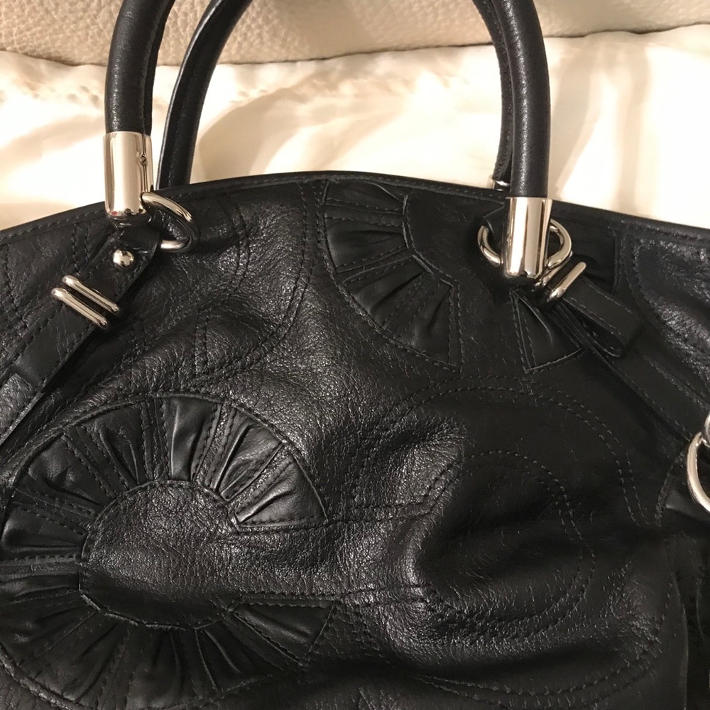 Coach Signature C Embossed leather handbag - Picture 5 of 16